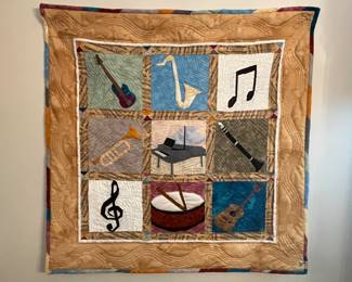 MUSIC-THEME WALL HANGING