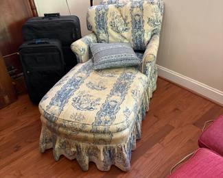 Great chaise but will need major cleaning or recovering.   Priced right.  