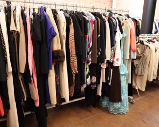 Women's Vintage Clothing