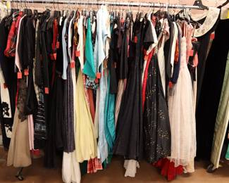 Women's Vintage Clothing