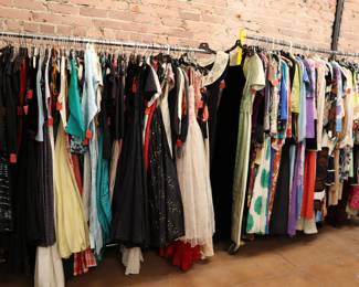 Women's Vintage Clothing