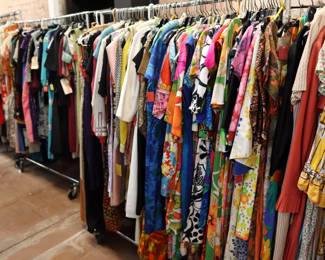 Women's Vintage Clothing