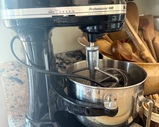 7 Quart Kitchenaid Mixer - Jet Black