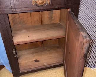 Farmhouse Primitive Wash Stand!