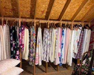 Homemade Quilts, Blankets, & Comforters