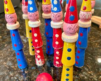 Antique Set Of 9 Skittles Clown Game 