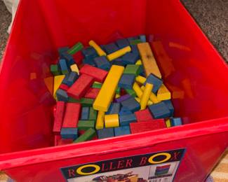 Vtg Wooden Building Blocks 158 Pc’s W/Box