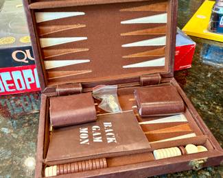 Vtg Backgammon Travel Game