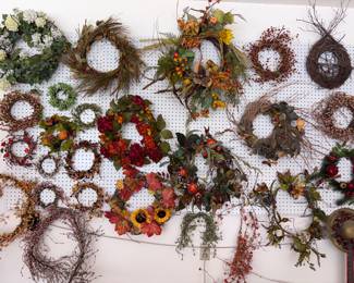 Seasonal Decorative Wreaths!