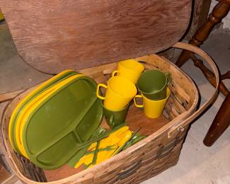 Vtg. Woven Picnic Basket w/Set of Vtg. 1970's Melamine Trays, Cups, Cutlery Avocado and Yellow