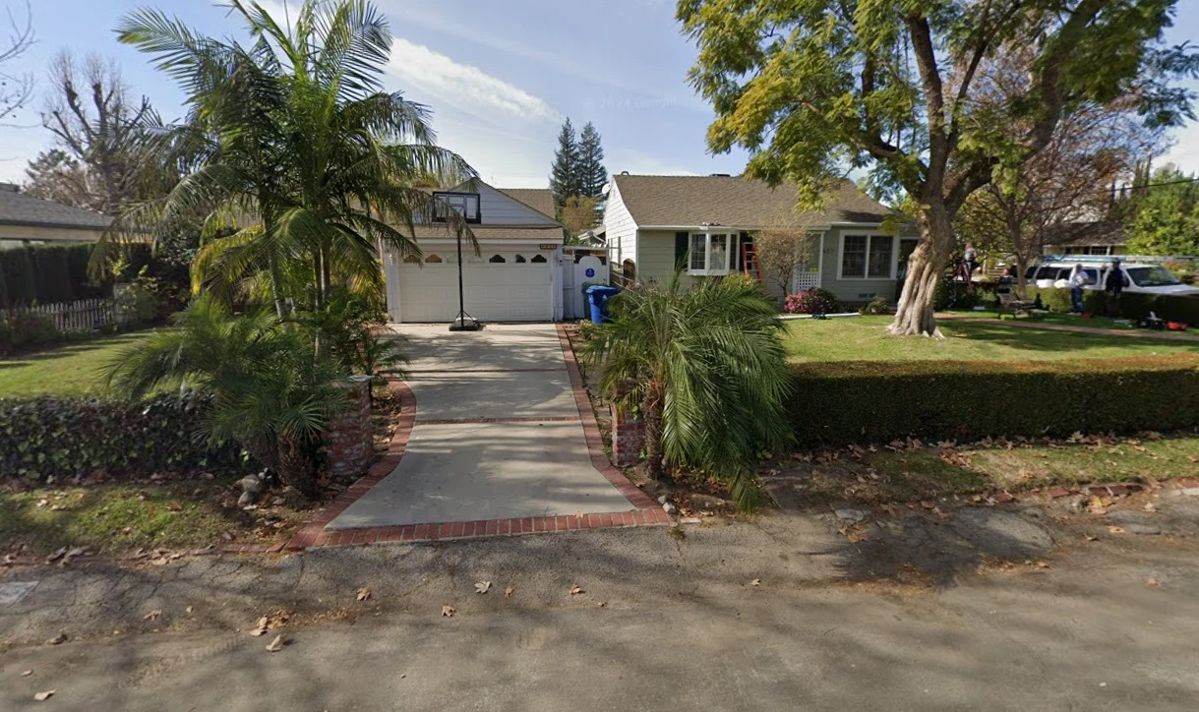 For your reference, this is the front of the house, so you know where to find the sale.