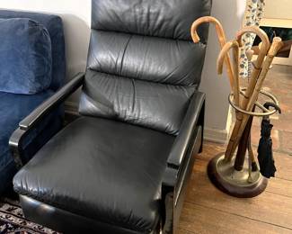 Yet another black chair, but in a third style. Pick your poison, as they say.
