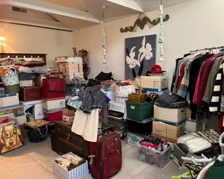 And this overview picture also shows the variety of items available.