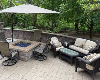 Photo showing the Sling Chairs and Wicker Outdoor Sitting Group