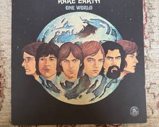 Rare Earth – One World / RS520