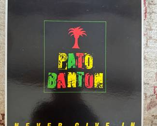 Pato Banton – Never Give In / IRS-42119
