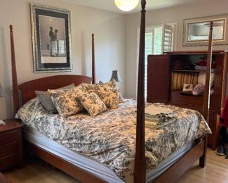 Lane Queen Size 4 Poster Bed (Frame & Sheets Only)