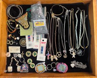 Collection of Costume Jewelry & Trinkets