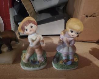 Figurines
