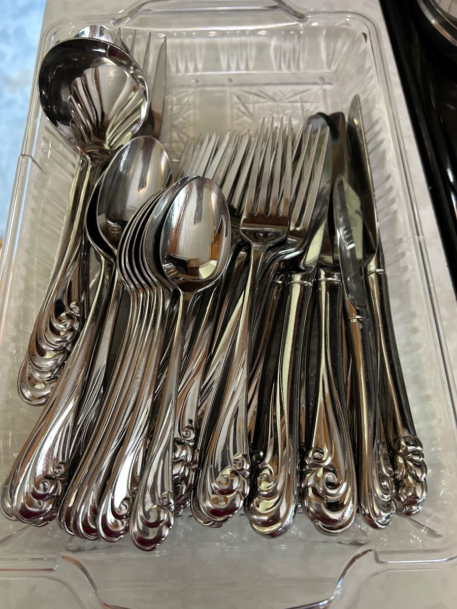 Kirk Stieff BREAKERS 1984 Stainless Flatware ~ 42 piece
