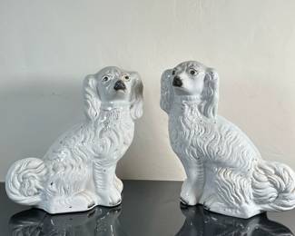 (2pc) Porcelain Staffordshire Spaniel Statues | Pair (2) of porcelain Staffordshire Spaniel dog statues.- h. 11.5 x w. 5 x l. 12 in