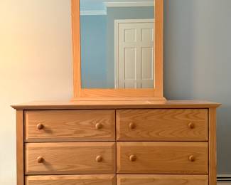 Vermont Tubbs Dresser & Mirror