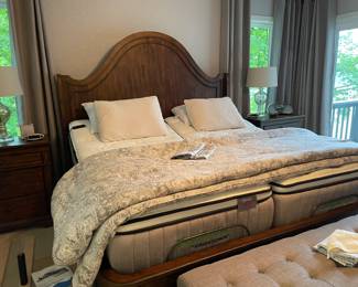 king split king adjustable bed, nice clean mattresses