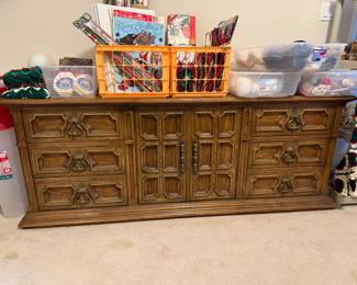 Dresser