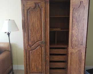 Armoire