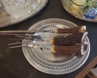 Carving set