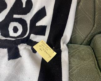 Black and White Mexican Wool Rug 80x80