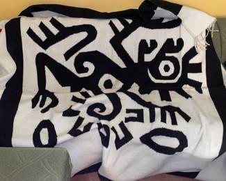 Black and White Mexican Wool Rug 80x80