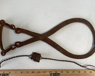 VINTAGE ICE TONGS