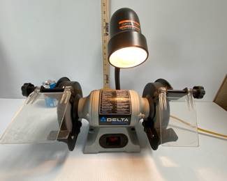 DELTA 6 " SHOP MASTER BENCH GRINDER WITH LIGHT