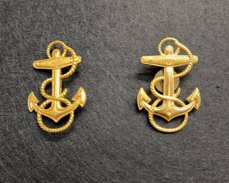 Go Navy 2 Gold Pins