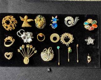 Whimsical Elegant Vintage Brooch and Pin Collection 20Piece Lot