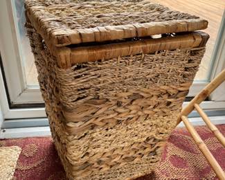 Wicker storage pieces......
