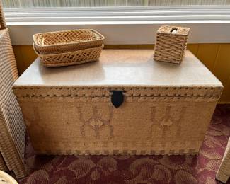 Wicker trunk