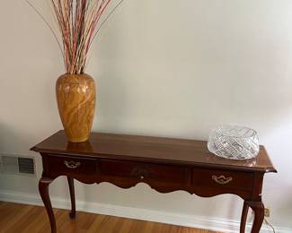 Thomasville sofa table