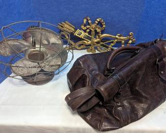 Vintage fan leather bag