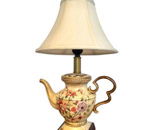 Teapot table lamp