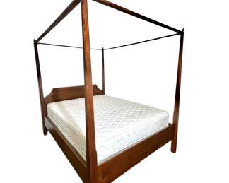 Queen Four Poster Bed , Amish Made , with beautiful mattress Set