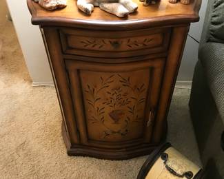 Painted end table with dog figurines!
