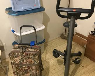 Exercise machine! Luggage!