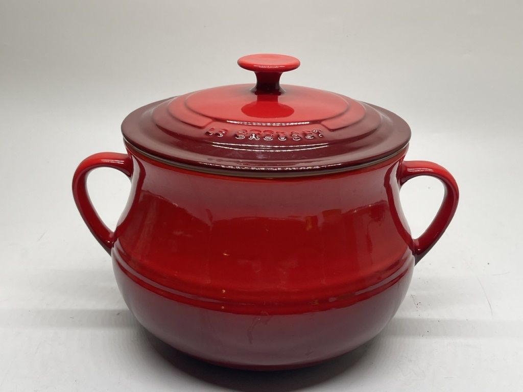 Le Creuset Large Bean Soup Stock Pot