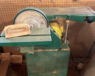 Woodtek 6 Inch Belt & 9 Inch Disc Sander