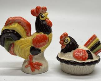 Metlox Poppytrail Red Rooster Salt & Pepper Shakers