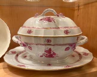 Herend Chinese Bouquet raspberry Soup Tureen