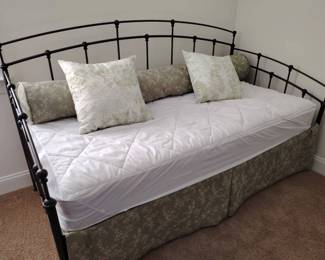 Twin Size Daybed