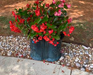 large flower pot -you must move without dumping dirt